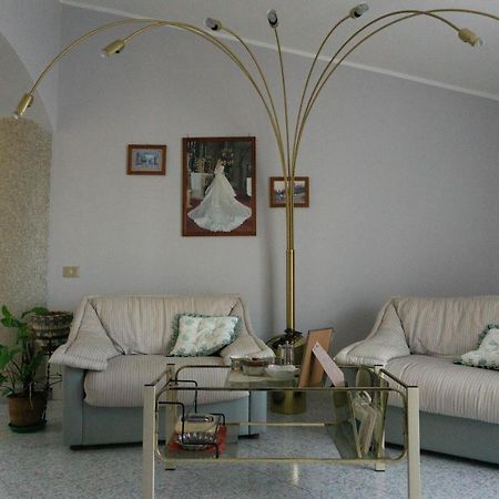 A'Rasal Hotell Irsina Exteriör bild