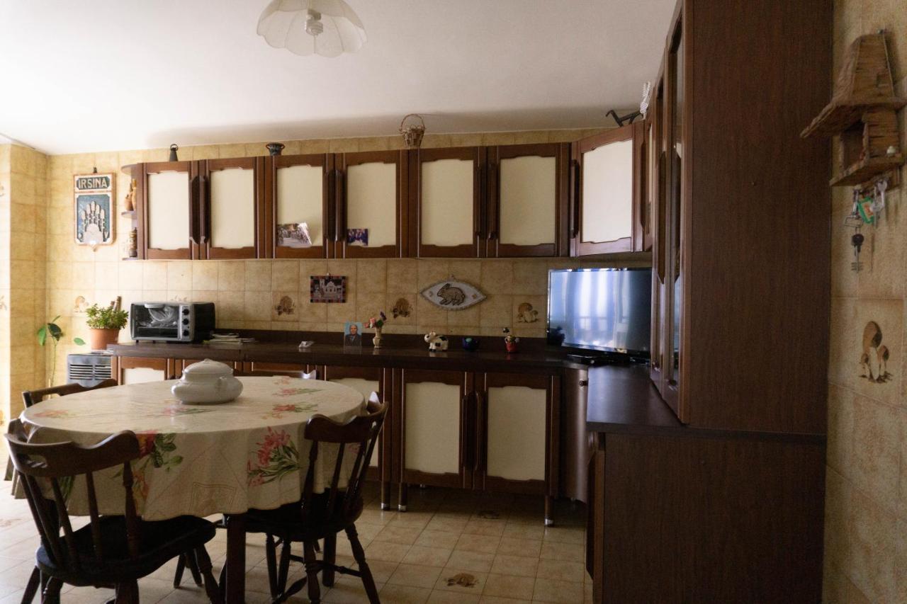 A'Rasal Hotell Irsina Exteriör bild