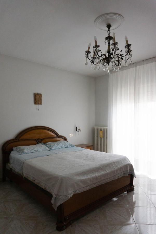 A'Rasal Hotell Irsina Exteriör bild